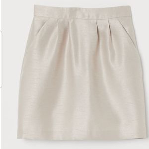 **SALE**H&M Skirt (new with tags)
